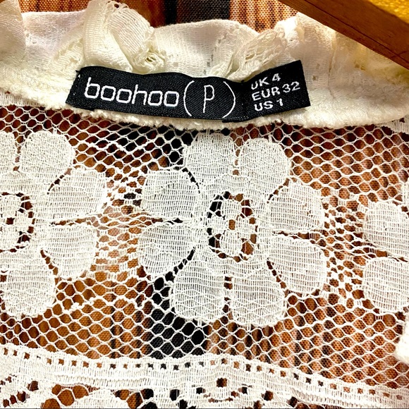 Boohoo lace trimmed Boho blouse -Size US 1, UK 4, EUR 32 - Picture 4 of 9